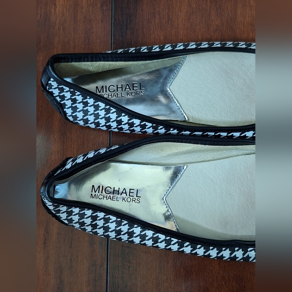 Michael Kors Houndstooth MK Logo Ballet Flats Size 6.5 Black White - Picture 7 of 9
